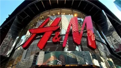 القبض على موظف بـH&M تحرش بسيدة خليجية بالمول
