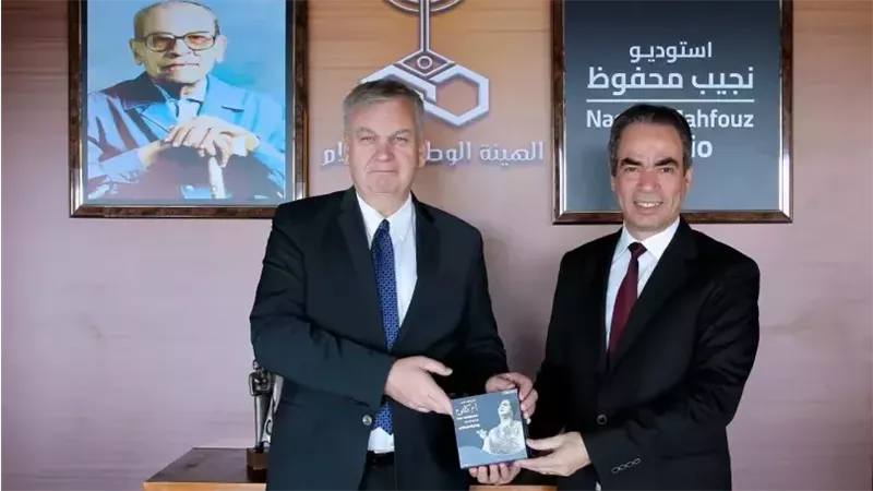 السفير الألماني يزور