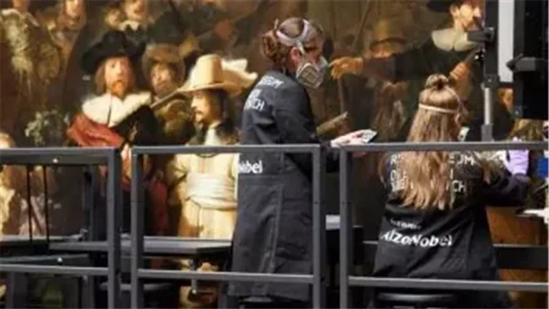 ترميم لوحة حارس الليل