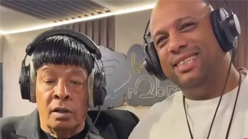 عبد الباسط حمودة