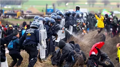 سوء تفاهم يتسبب في اشتباكات بين الجيش والشرطة بألمانيا