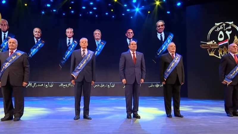 الرئيس السيسي مع