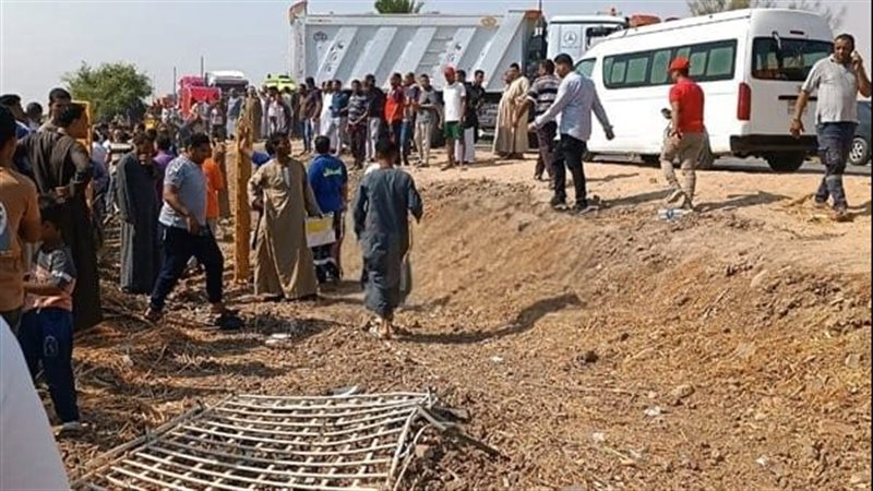 انقلاب سيارة ميكروباص