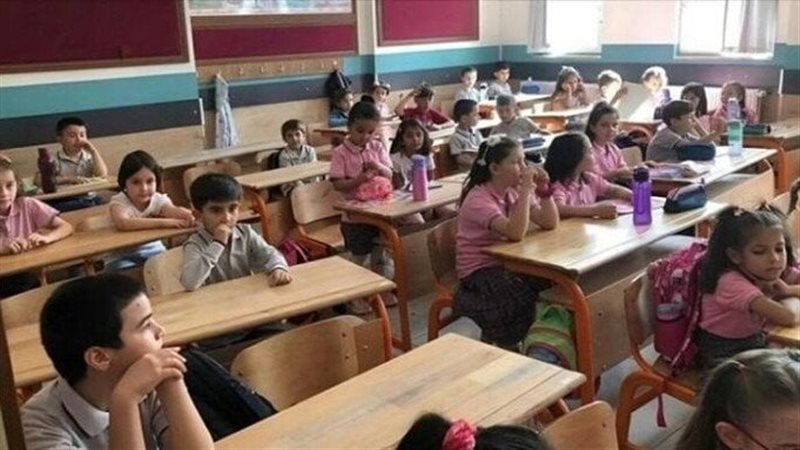 طلاب المدارس 