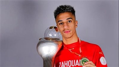 شوبير يحسم الجدل حول مفاوضات الأهلي والزهواني المغربي