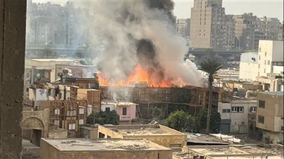  حريق هائل يندلع داخل ديكور مسلسل «الكينج» لمحمد إمام بالهرم