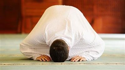  أمين الإفتاء يحسم الجدل حول سجود الشكر المشروع