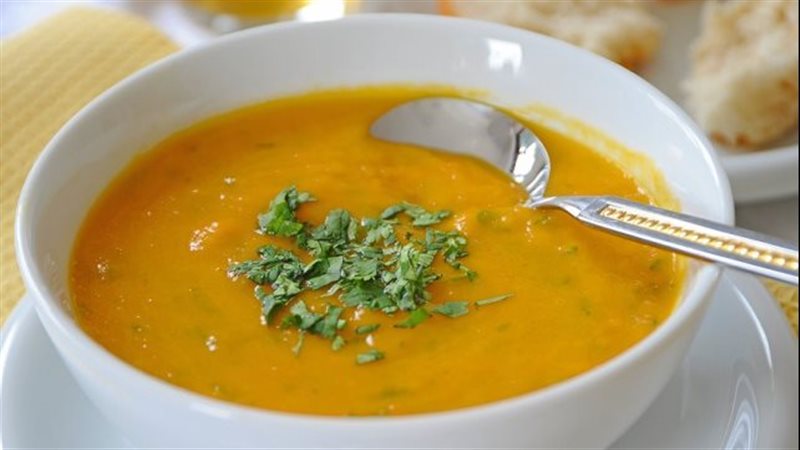 شوربة العدس