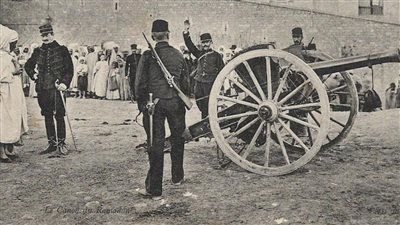 «مدفع رمضان».. حكاية الصوت الذي وحد قلوب المصريين فوق مائدة الإفطار