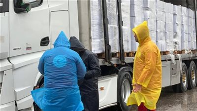 «زاد العزة».. الهلال الأحمر المصري يطلق القافلة 166 لإغاثة غزة