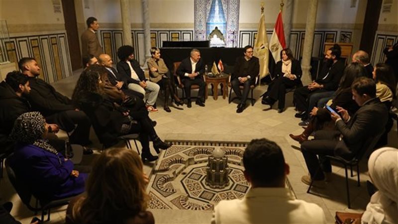 خلال اللقاء