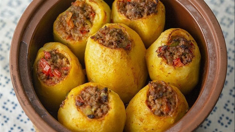 البطاطس المحشوة باللحم المفروم