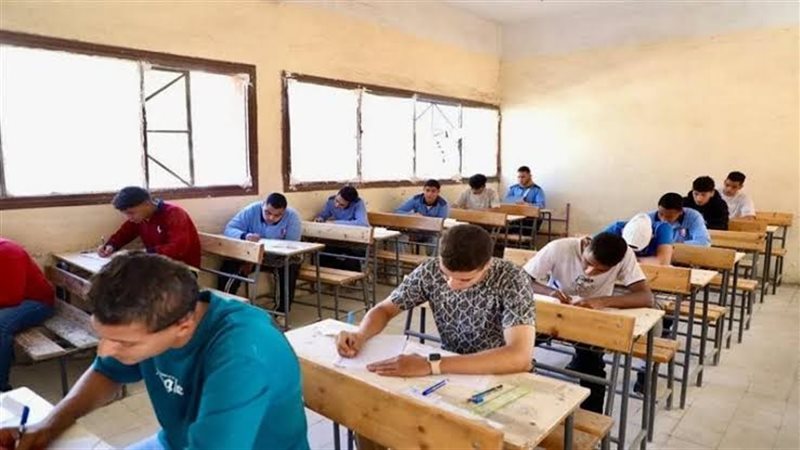 امتحانات الدبلومات