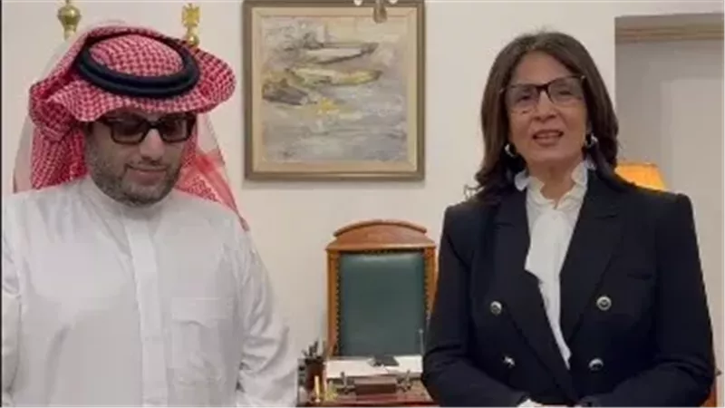 الدكتورة جيهان زكي أثناء استقبال المستشار تركي آل الشيخ