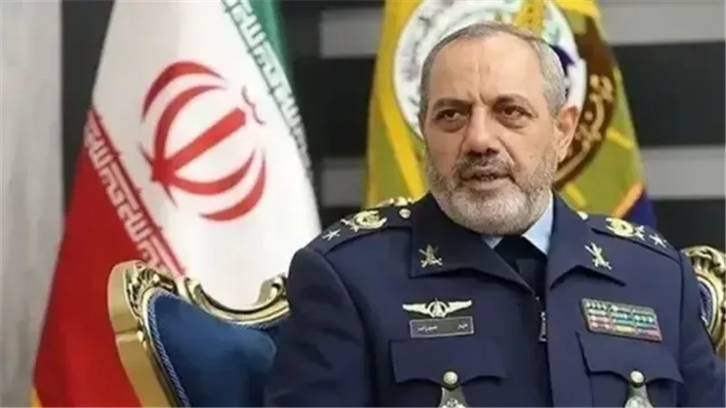 وزير الدفاع الإيراني أمير نصير زاده