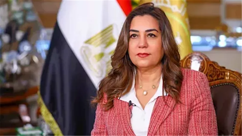 الدكتورة منال عوض