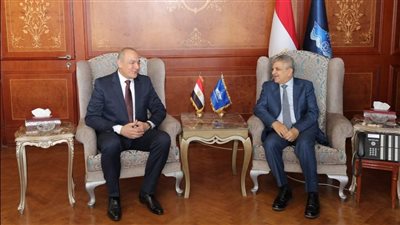 لتطوير العنصر البشري.. بروتوكول تعاون بين هيئة قناة السويس وهيئة تعليم الكبار