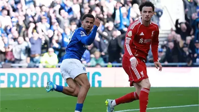 ليفربول وإيفرتون