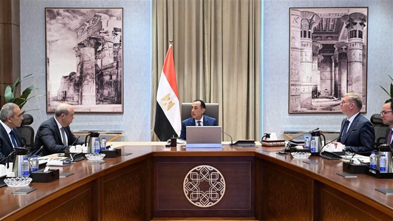 دكتور مصطفي مدبولي رئيس مجلس الوزراء 