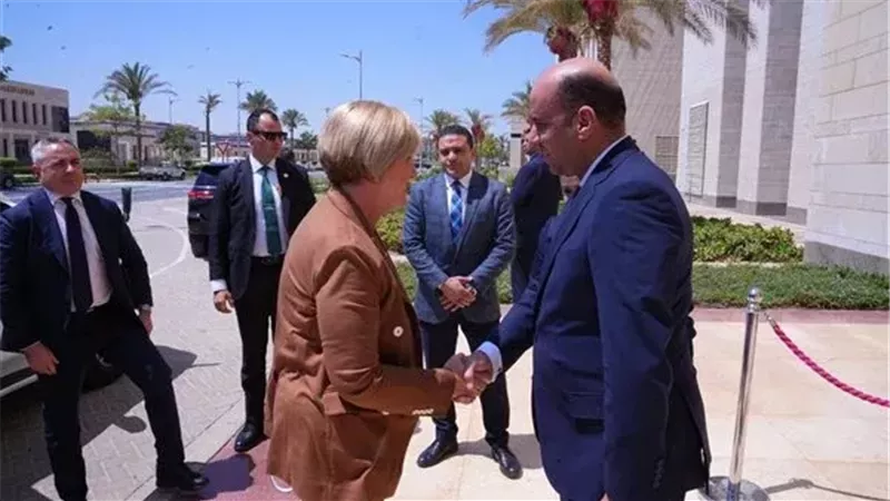 جانب من الاستقبال